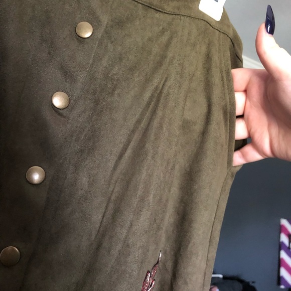 Suede skirt - Picture 3 of 4